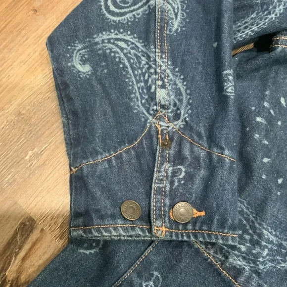 LEVI'S x SNOOP DOGG BLUE PAISLEY/BANDANA 420 HEMP DENIM CHORE JACKET Men's Sz S